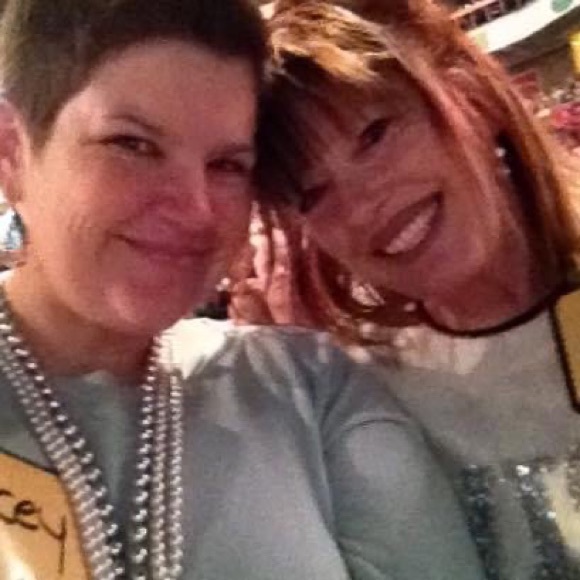 ๐บ Meet your Posher, Lisa ๐บ - Picture 4 of 8